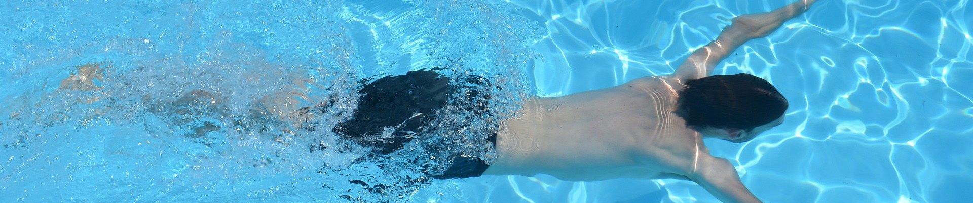 Schwimmen (Image by Ben Kerckx from Pixabay )